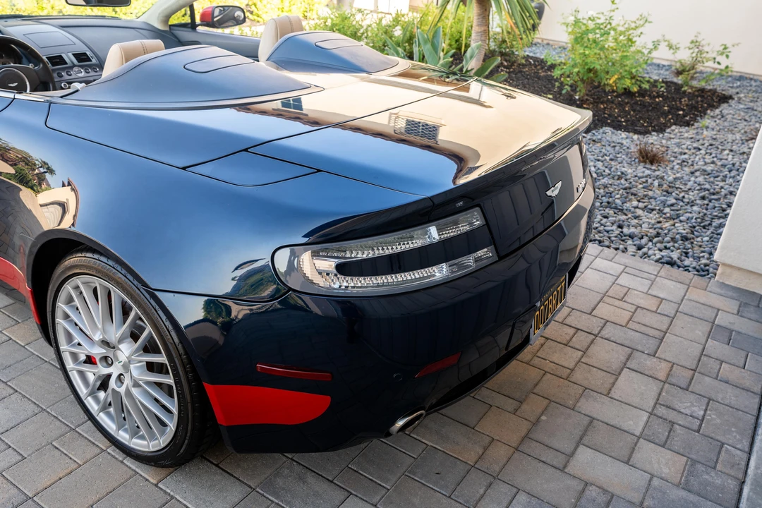 2009 Aston Martin V8 Vantage (2006-2017) - Image 25 of 31