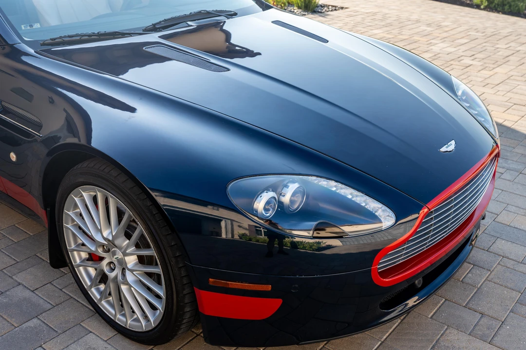 2009 Aston Martin V8 Vantage (2006-2017) - Image 17 of 31