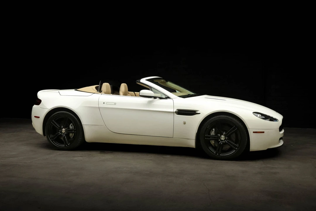 2009 Aston Martin V8 Vantage (2006-2017) - Image 29 of 31