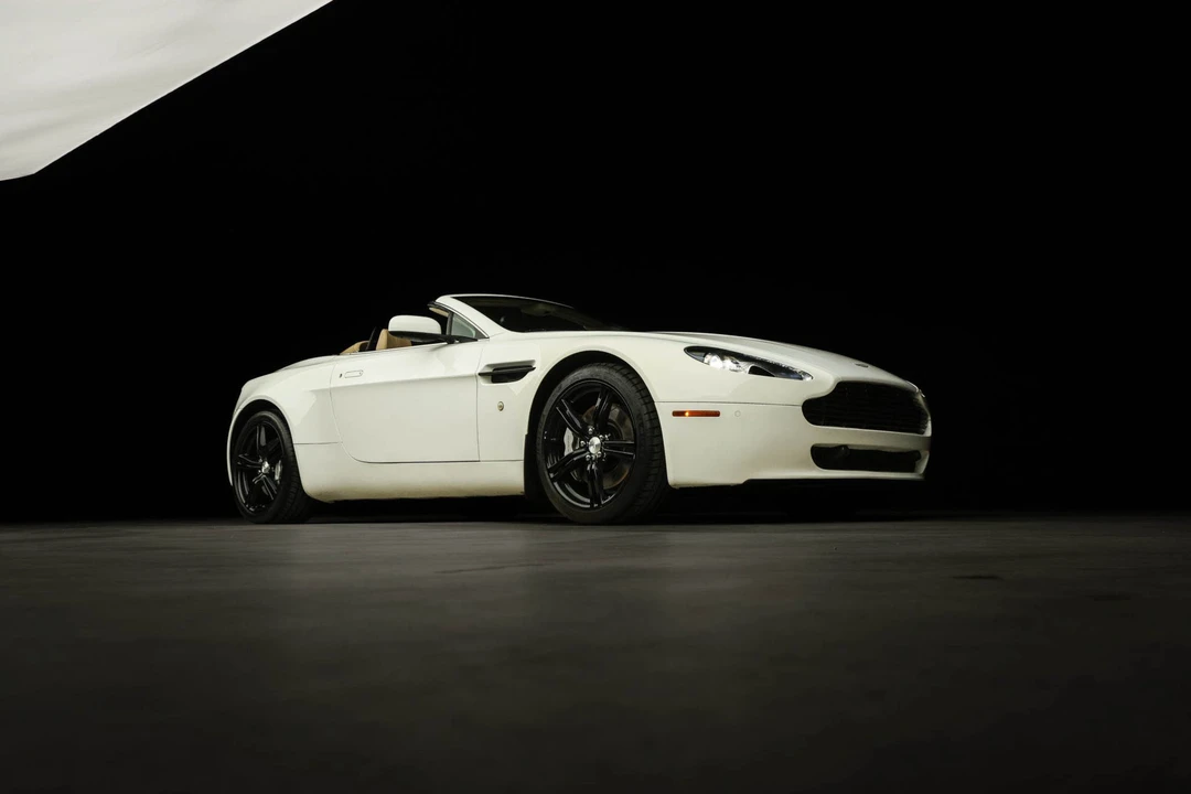 2009 Aston Martin V8 Vantage (2006-2017) - Image 26 of 31