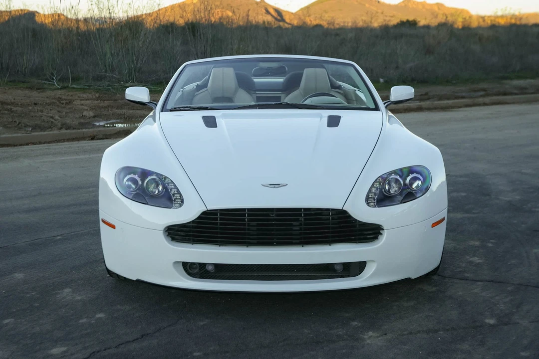 2009 Aston Martin V8 Vantage (2006-2017) - Image 3 of 31