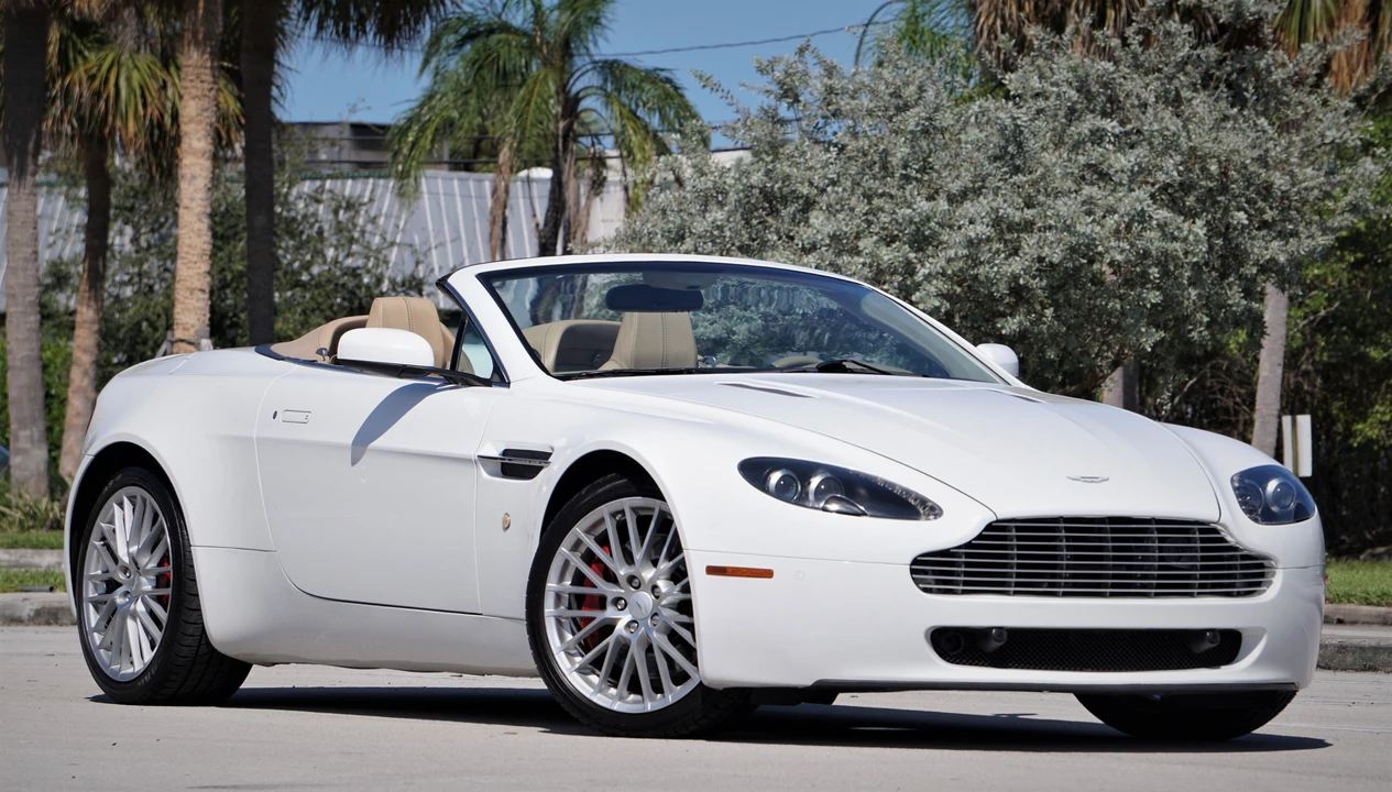 2009 Aston Martin Vantage - Image 11 of 31