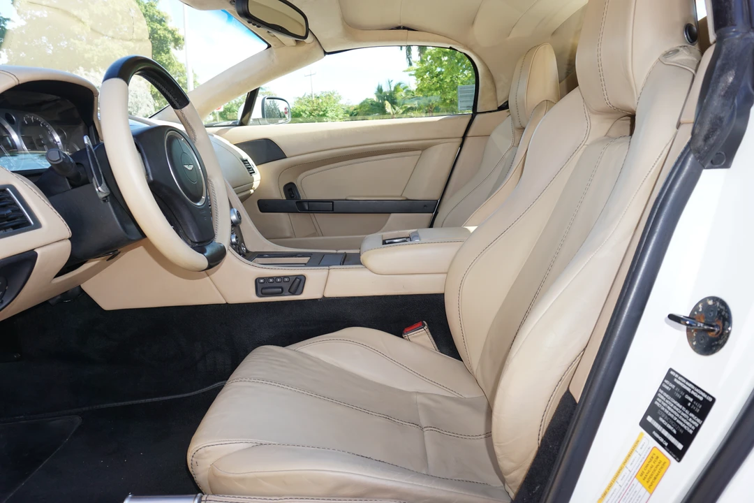 2009 Aston Martin Vantage - Image 30 of 31