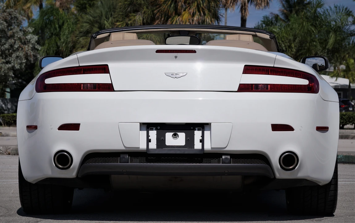 2009 Aston Martin Vantage - Image 3 of 31