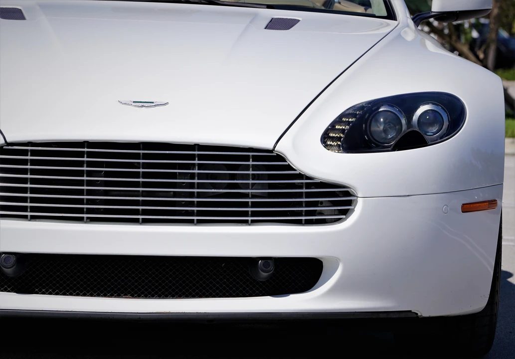 2009 Aston Martin Vantage - Image 8 of 31