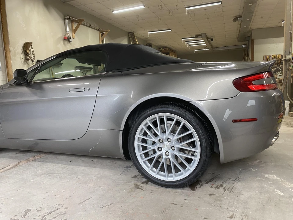 2009 Aston Martin V8 Vantage (2006-2017) - Image 17 of 31