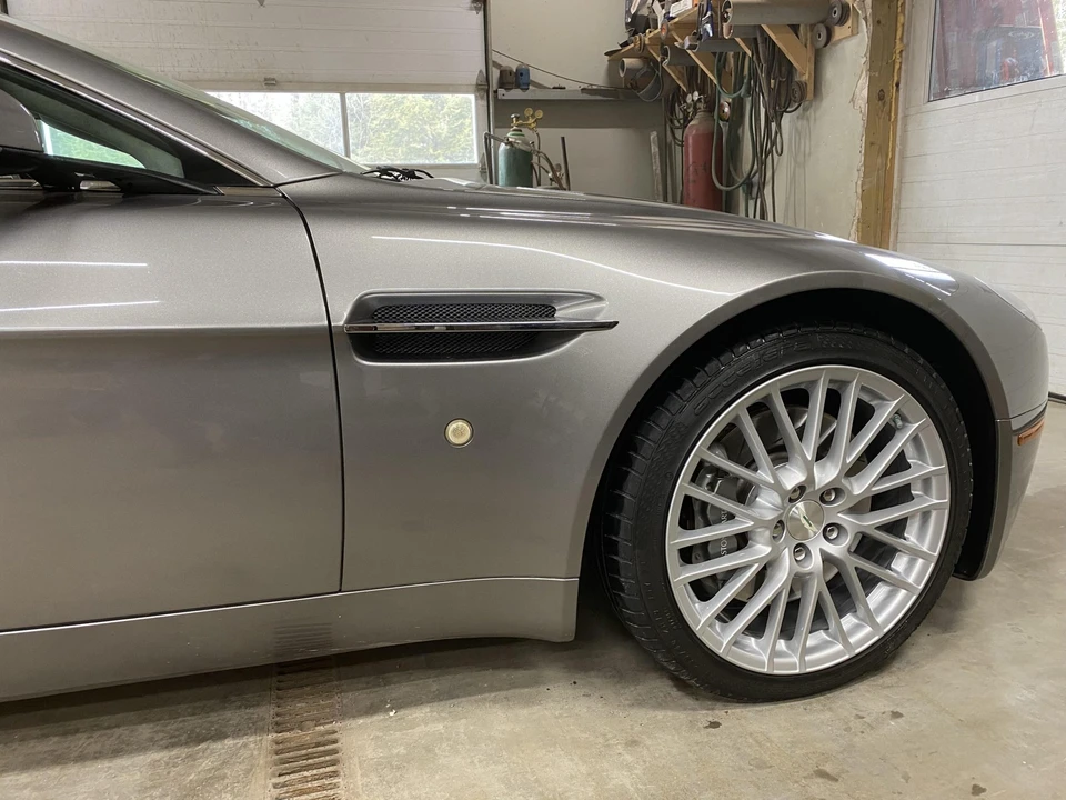 2009 Aston Martin V8 Vantage (2006-2017) - Image 27 of 31