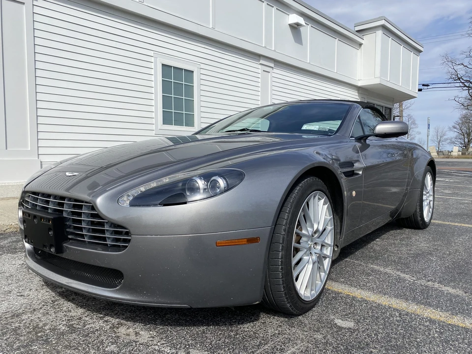 2009 Aston Martin V8 Vantage (2006-2017) - Image 2 of 31