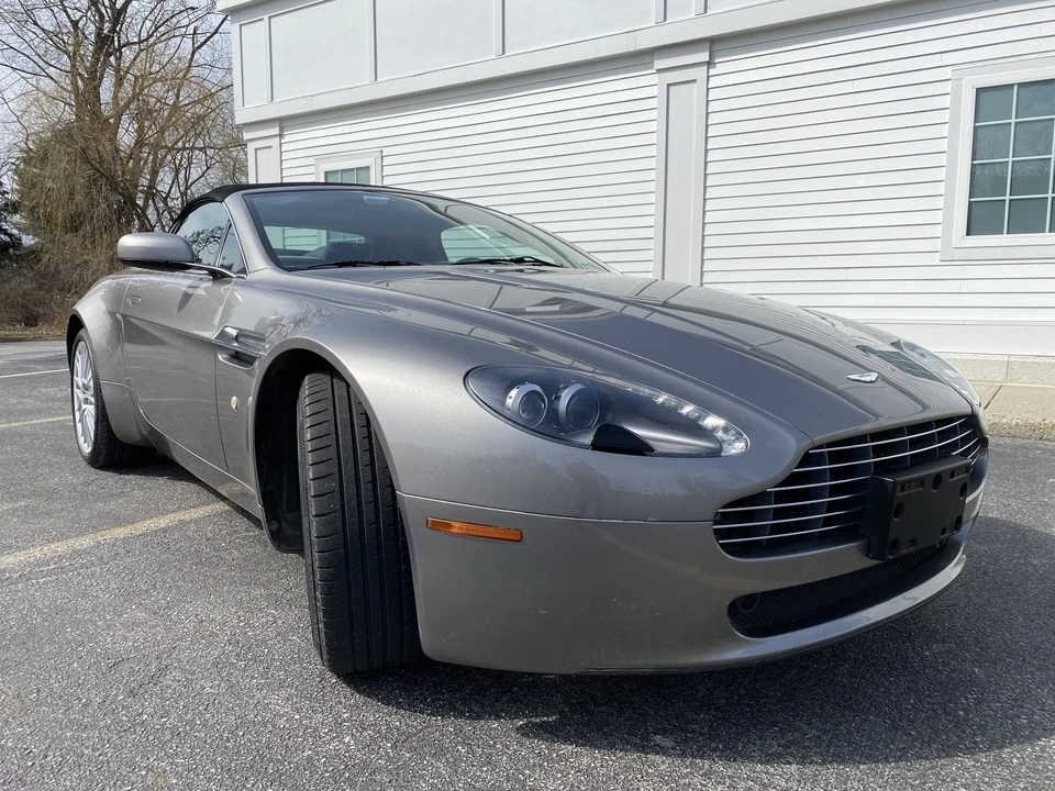 2009 Aston Martin V8 Vantage (2006-2017) - Image 10 of 31