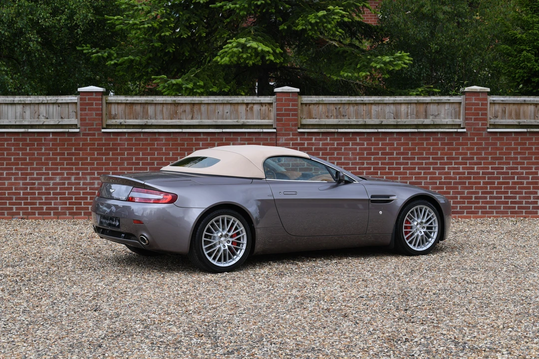 2009 Aston Martin V8 Vantage (2006-2017) - Image 3 of 28
