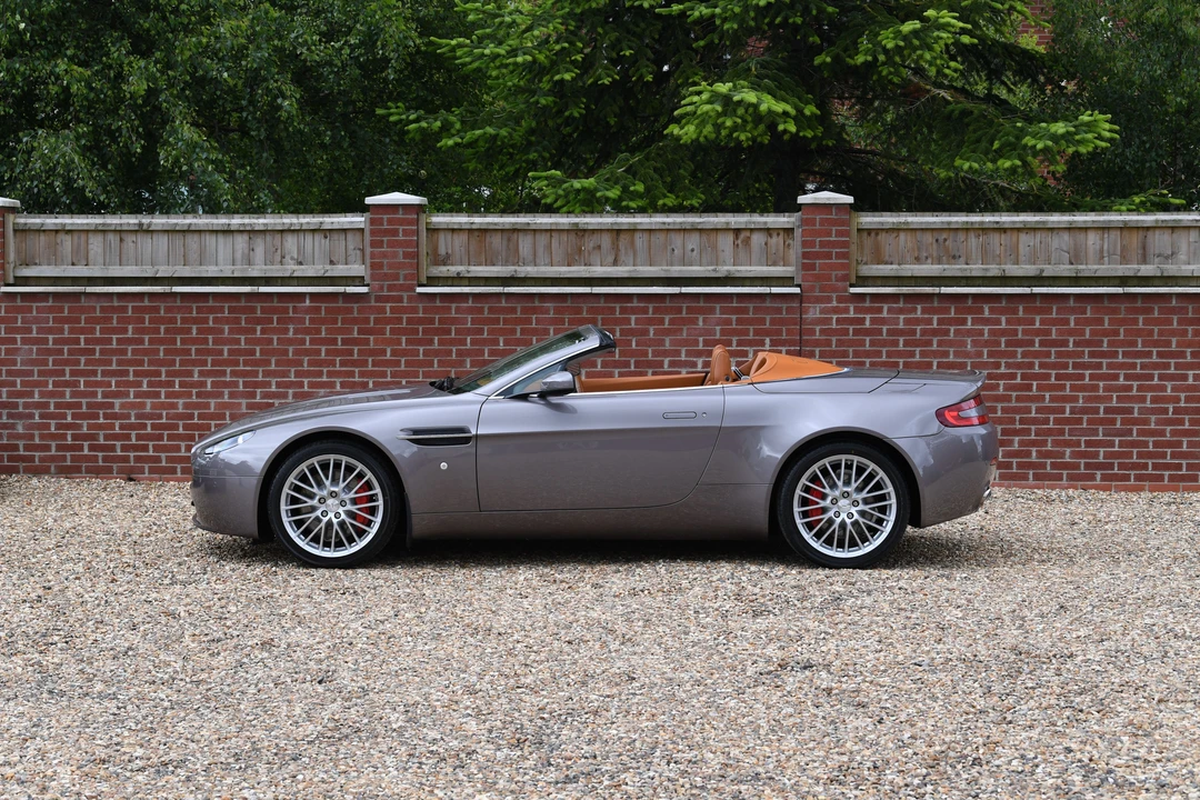 2009 Aston Martin V8 Vantage (2006-2017) - Image 4 of 28