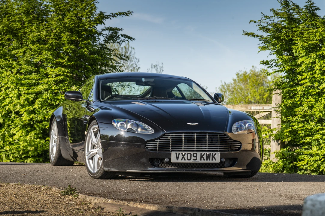 2009 Aston Martin V8 Vantage (2006-2017) - Image 9 of 31