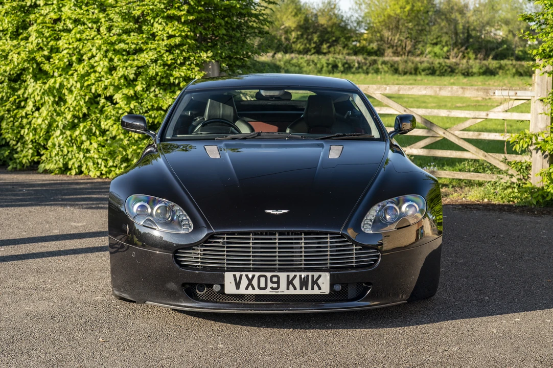 2009 Aston Martin V8 Vantage (2006-2017) - Image 10 of 31