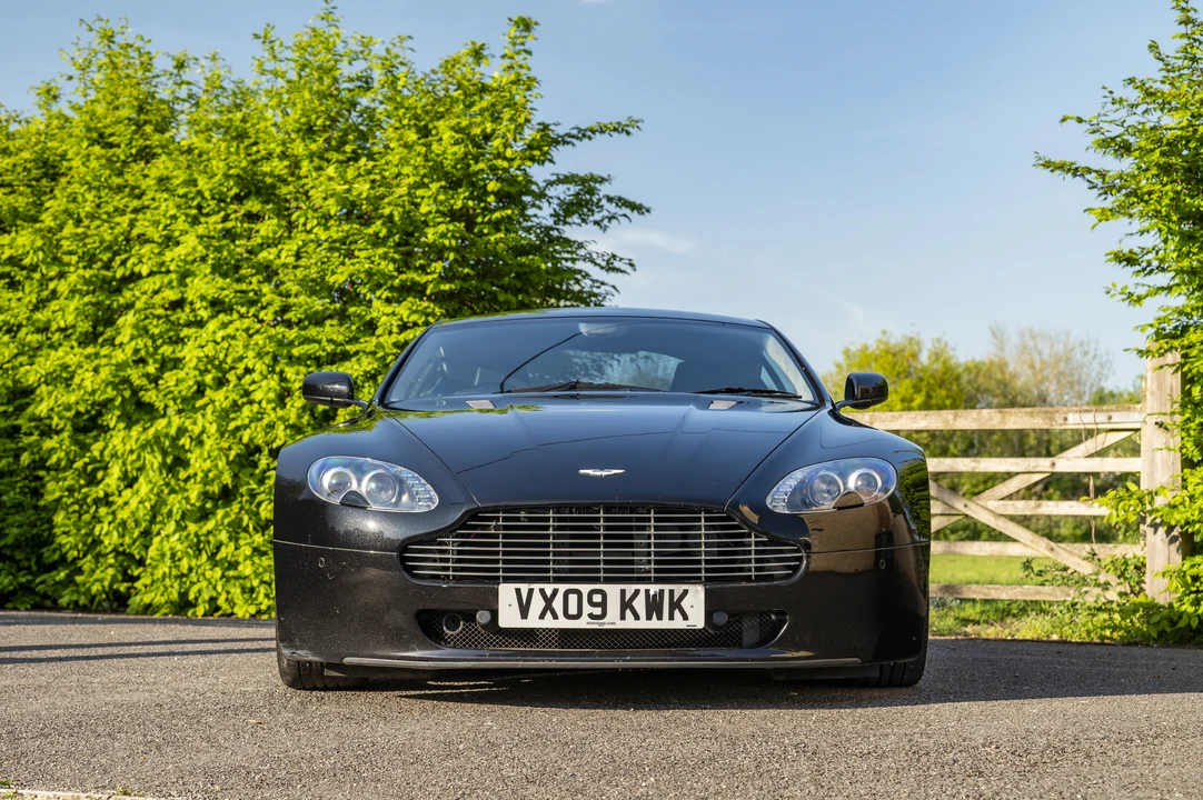 2009 Aston Martin V8 Vantage (2006-2017) - Image 22 of 31