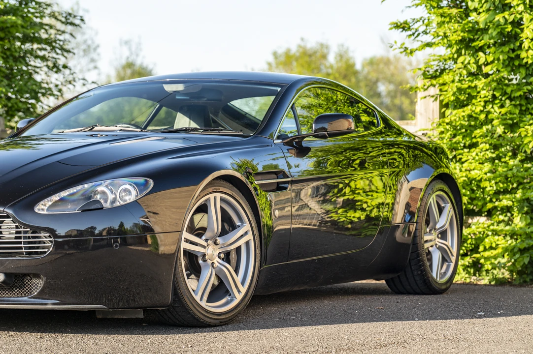 2009 Aston Martin V8 Vantage (2006-2017) - Image 24 of 31