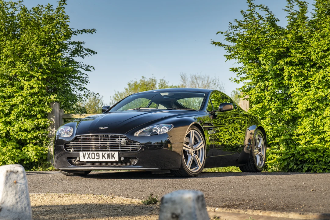 2009 Aston Martin V8 Vantage (2006-2017) - Image 11 of 31