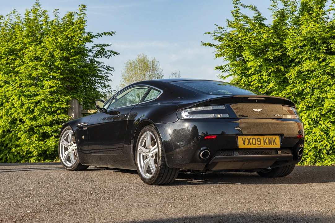 2009 Aston Martin V8 Vantage (2006-2017) - Image 13 of 31