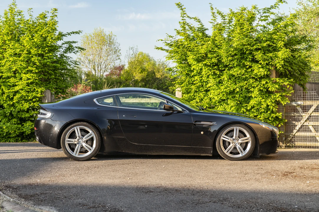 2009 Aston Martin V8 Vantage (2006-2017) - Image 8 of 31