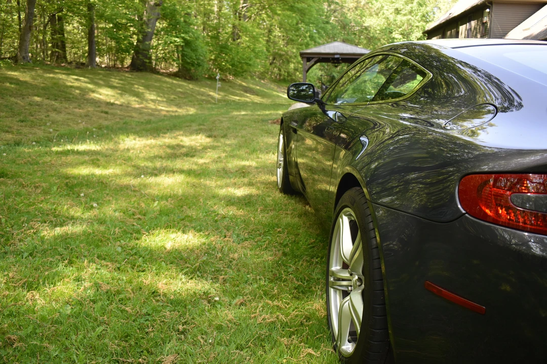 2009 Aston Martin V8 Vantage (2006-2017) - Image 25 of 31