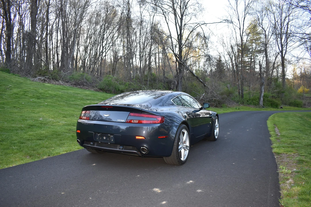 2009 Aston Martin V8 Vantage (2006-2017) - Image 17 of 31