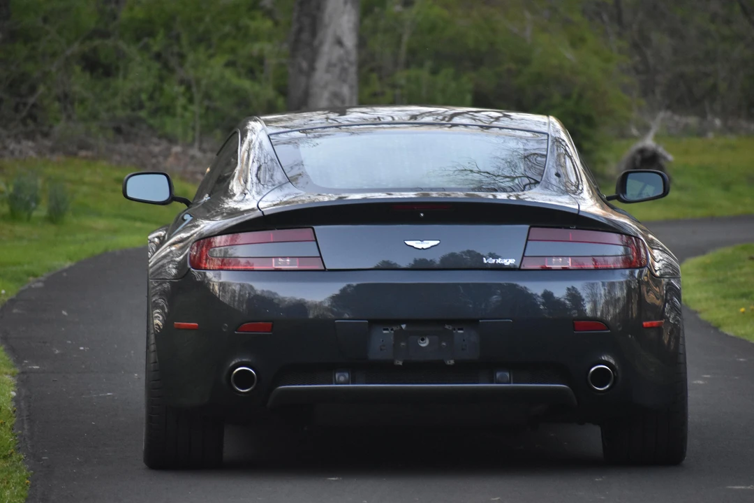 2009 Aston Martin V8 Vantage (2006-2017) - Image 15 of 31
