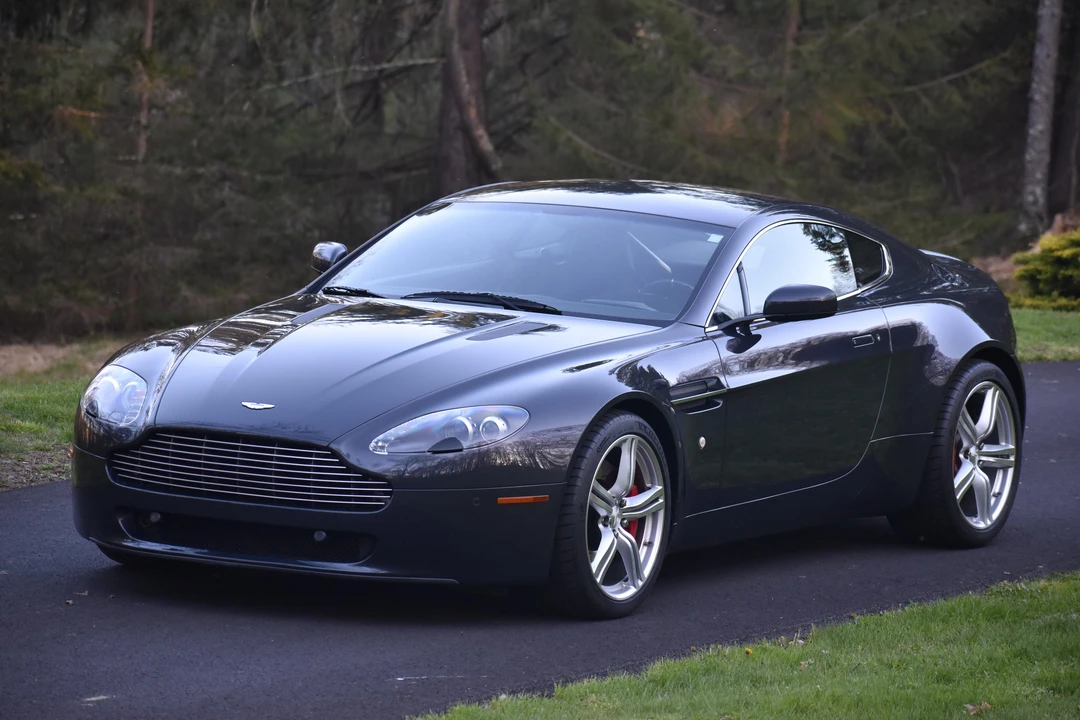 2009 Aston Martin V8 Vantage (2006-2017) - Image 9 of 31