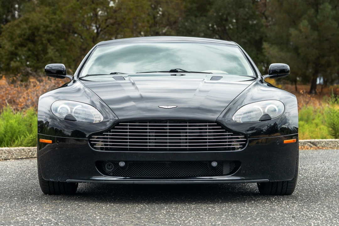 2009 Aston Martin V8 Vantage (2006-2017) - Image 2 of 31