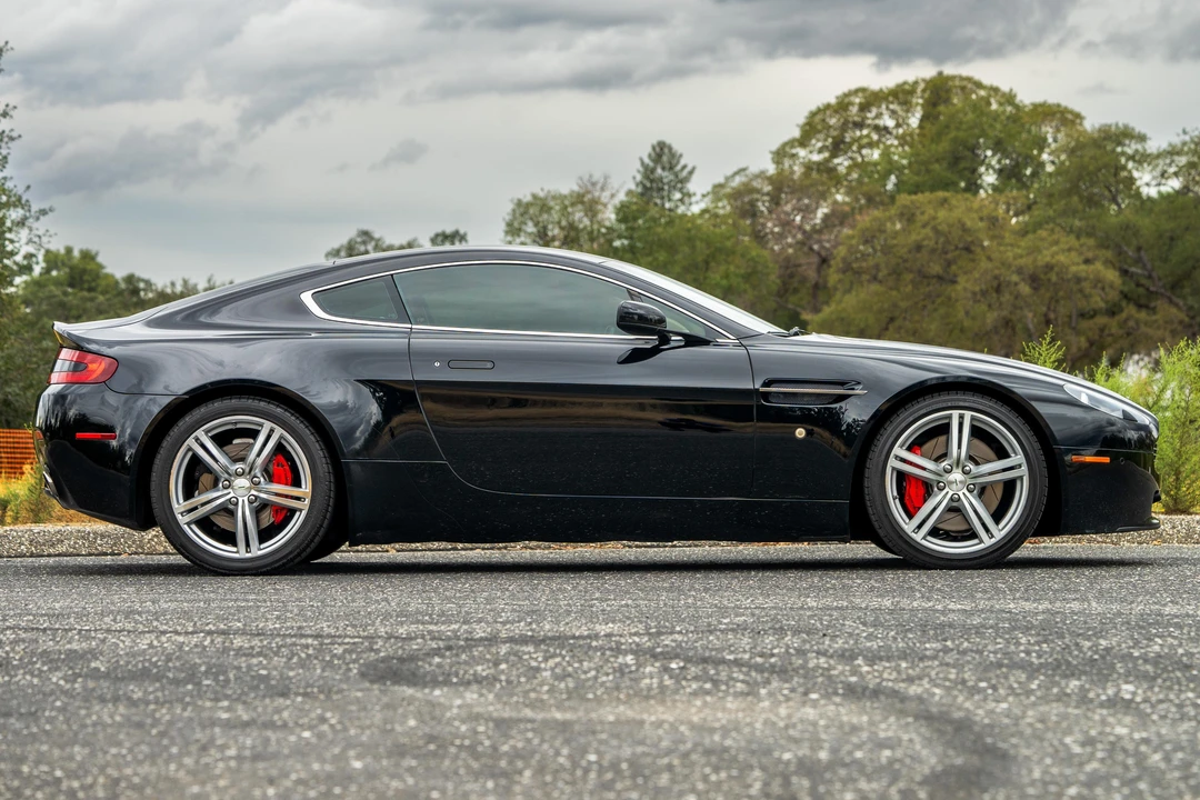2009 Aston Martin V8 Vantage (2006-2017) - Image 3 of 31