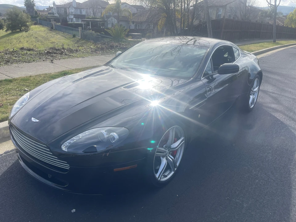 2009 Aston Martin V8 Vantage (2006-2017) - Image 9 of 31
