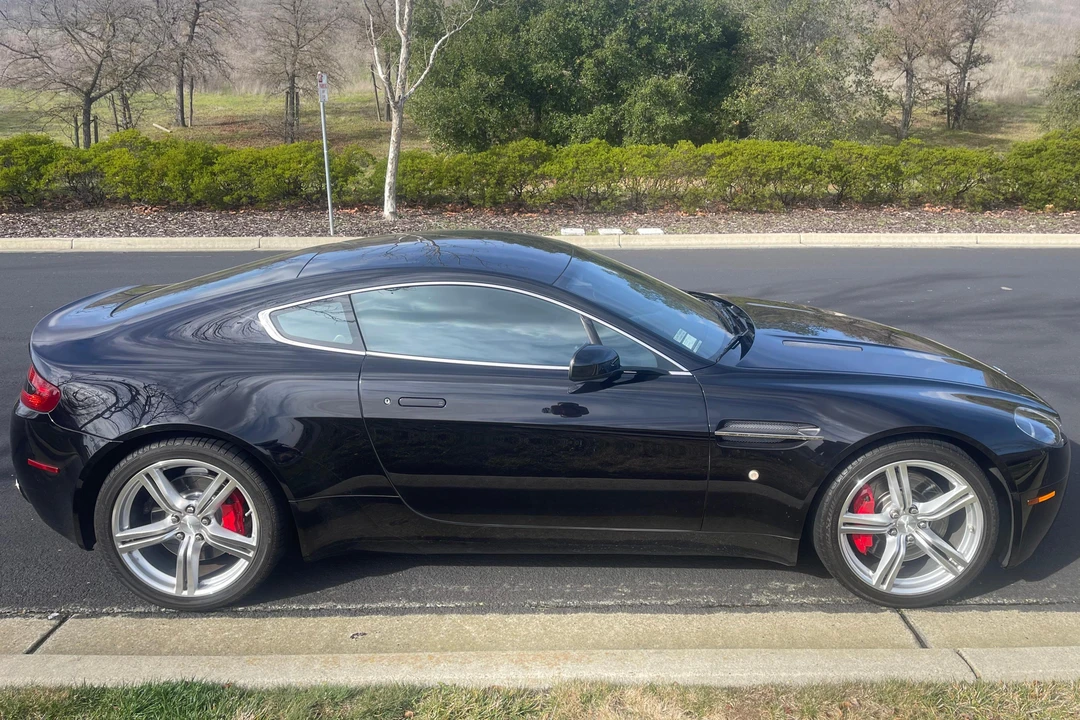 2009 Aston Martin V8 Vantage (2006-2017) - Image 3 of 31