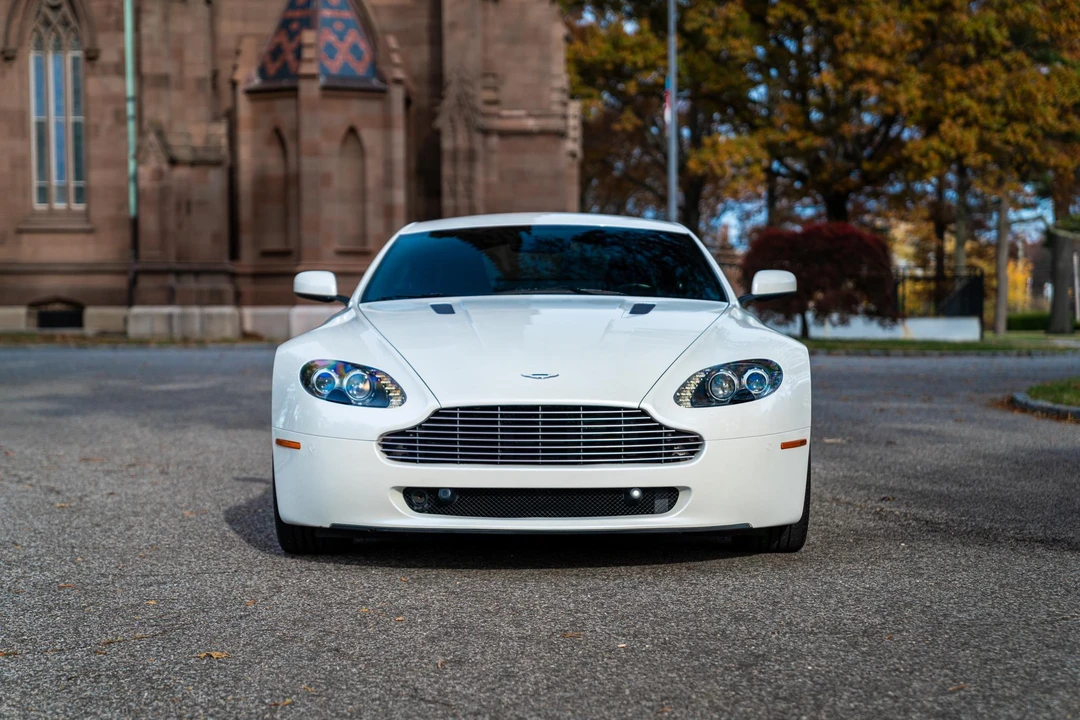 2009 Aston Martin V8 Vantage (2006-2017) - Image 6 of 31