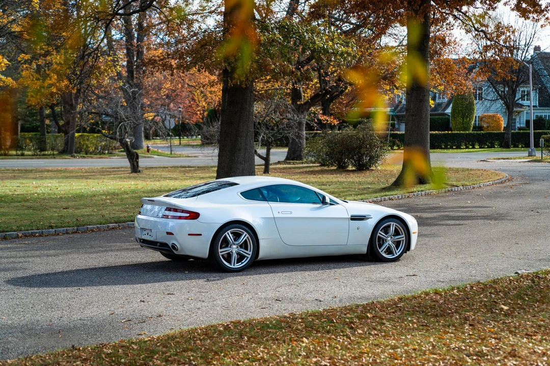 2009 Aston Martin V8 Vantage (2006-2017) - Image 23 of 31