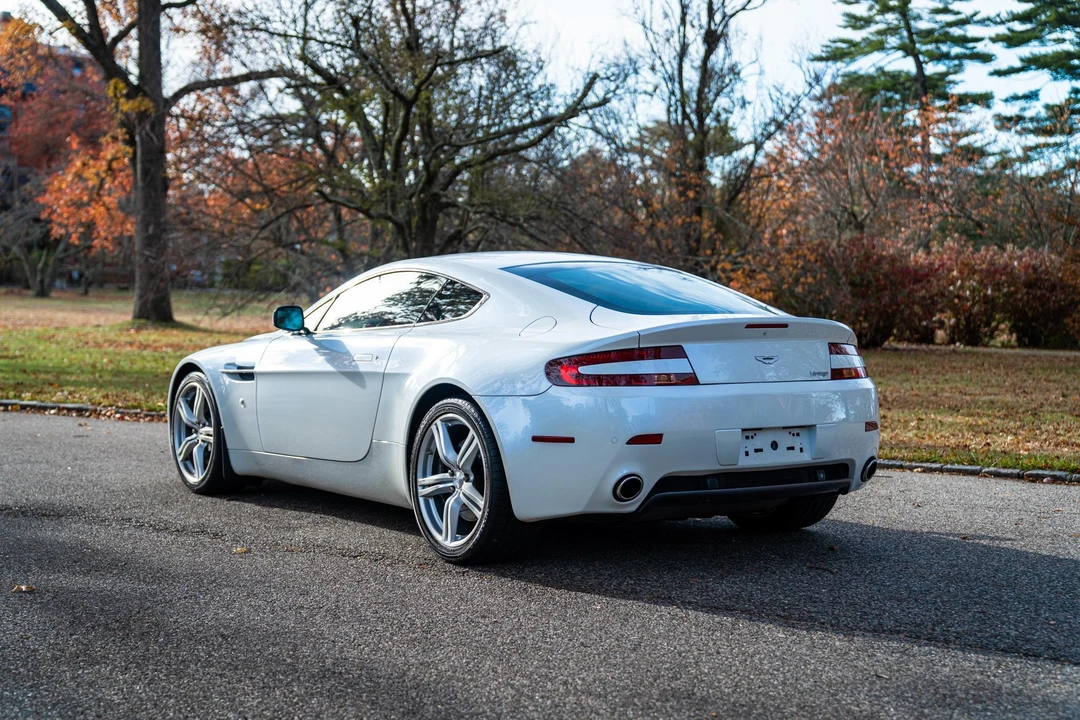 2009 Aston Martin V8 Vantage (2006-2017) - Image 18 of 31