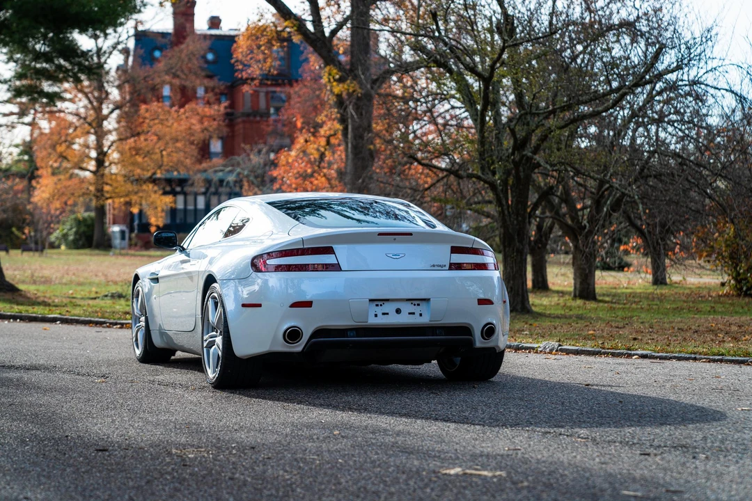 2009 Aston Martin V8 Vantage (2006-2017) - Image 21 of 31
