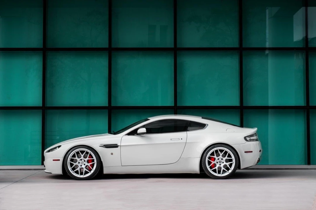 2009 Aston Martin V8 Vantage (2006-2017) - Image 1 of 9