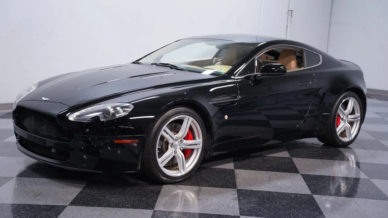 2009 Aston Martin V8 Vantage (2006-2017) - Image 7 of 12