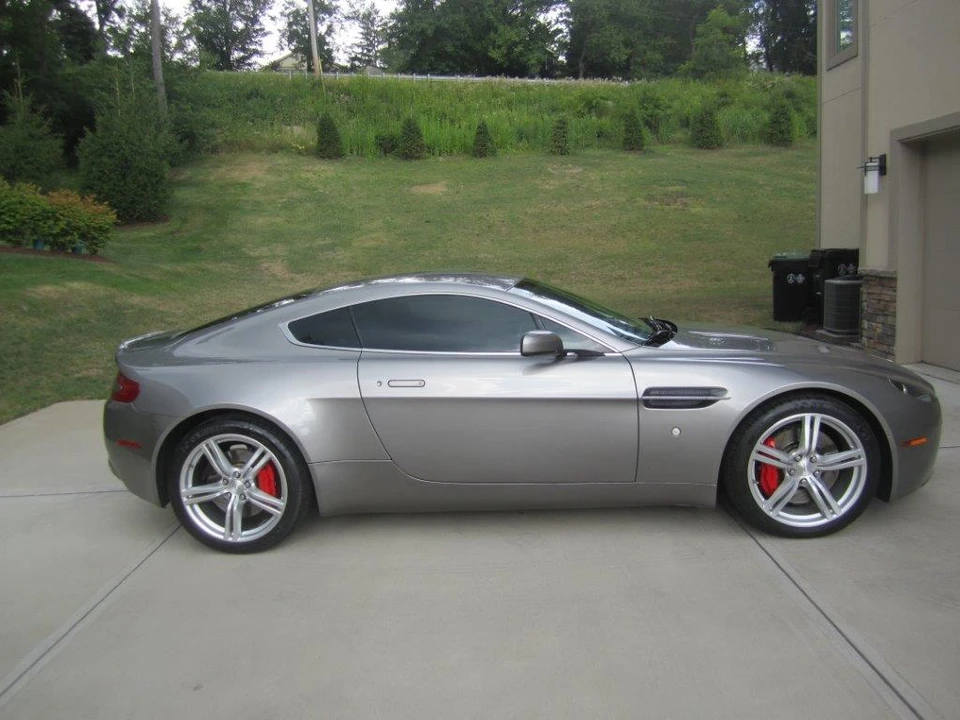2009 Aston Martin V8 Vantage (2006-2017) - Image 5 of 5