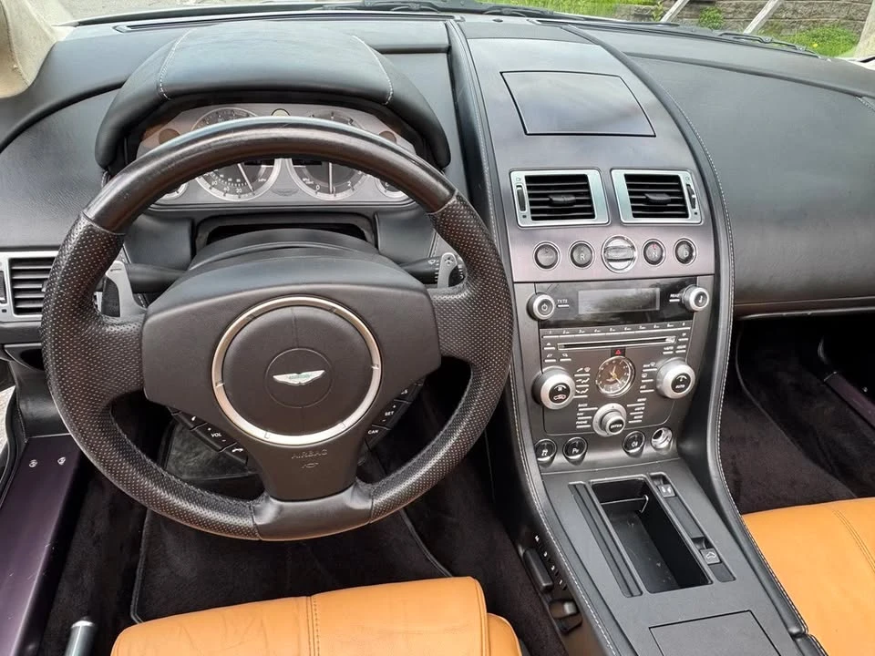 2009 Aston Martin Vantage - Image 6 of 20