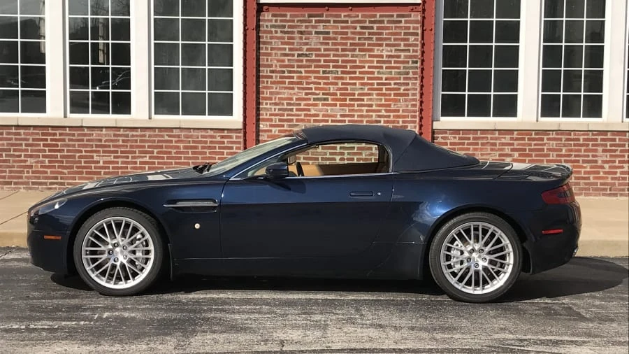 2009 Aston Martin V8 Vantage (2006-2017) - Image 9 of 10