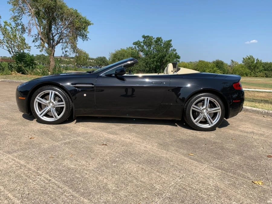 2009 Aston Martin V8 Vantage (2006-2017) - Image 2 of 11