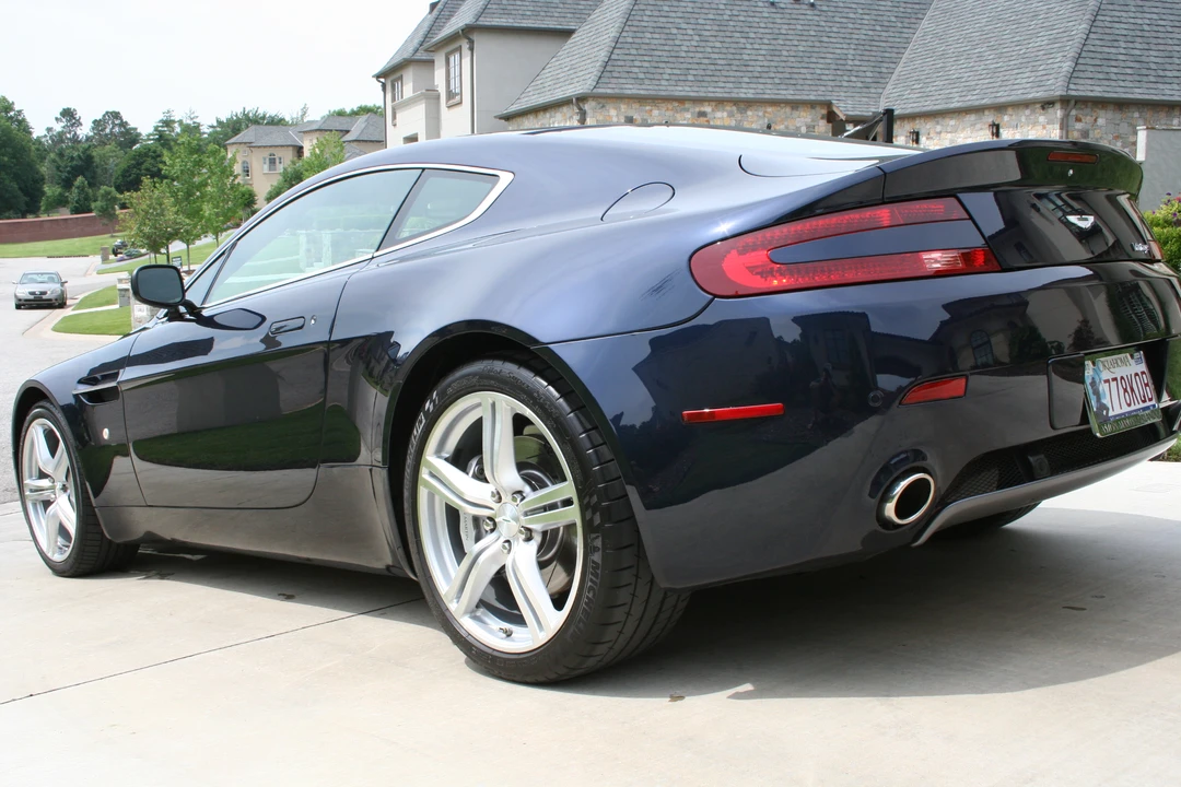 2009 Aston Martin Vantage - Image 2 of 5