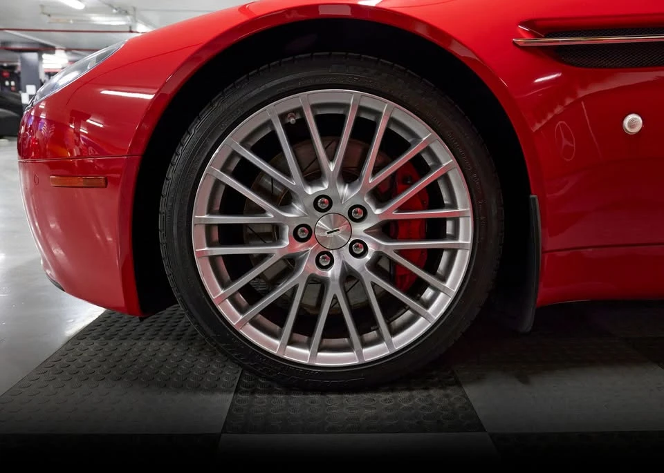 2009 Aston Martin Vantage - Image 8 of 16