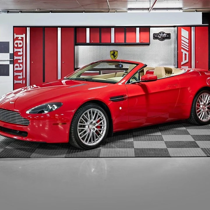 2009 Aston Martin Vantage - Image 1 of 16
