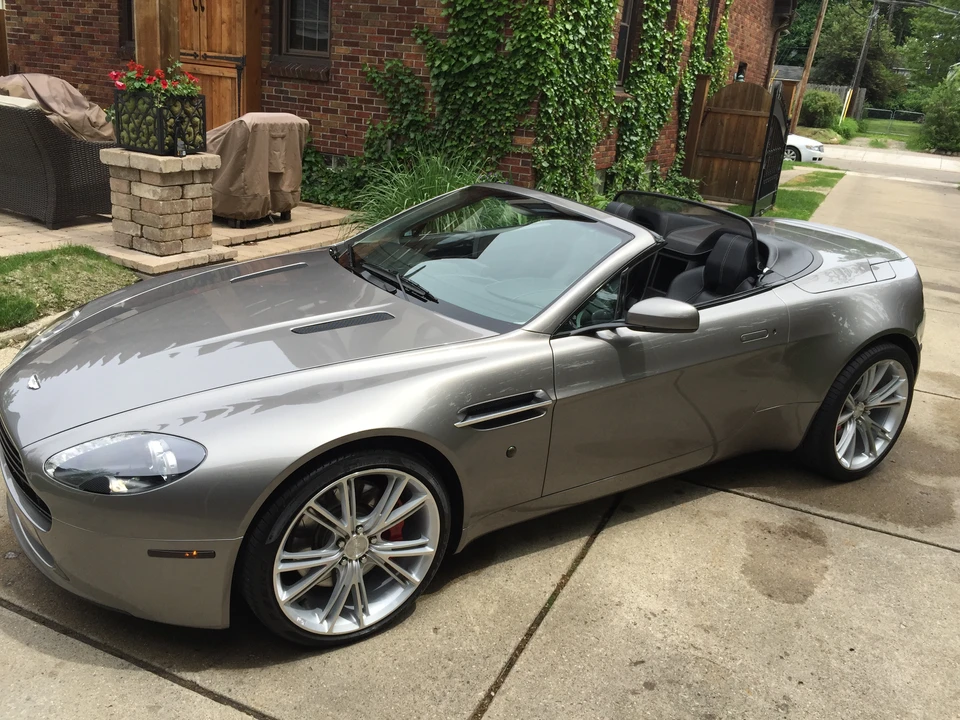 2009 Aston Martin Vantage - Image 2 of 5
