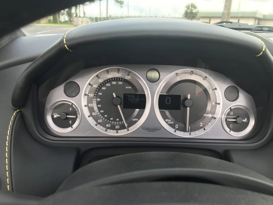 2009 Aston Martin V8 Vantage (2006-2017) - Image 7 of 10