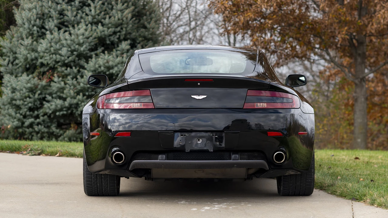 2009 Aston Martin V8 Vantage (2006-2017) - Image 15 of 24