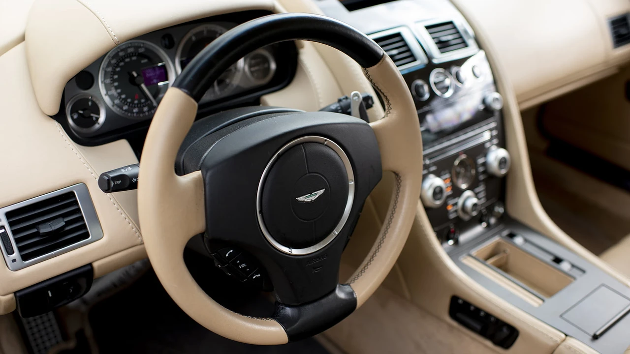 2009 Aston Martin V8 Vantage (2006-2017) - Image 20 of 24