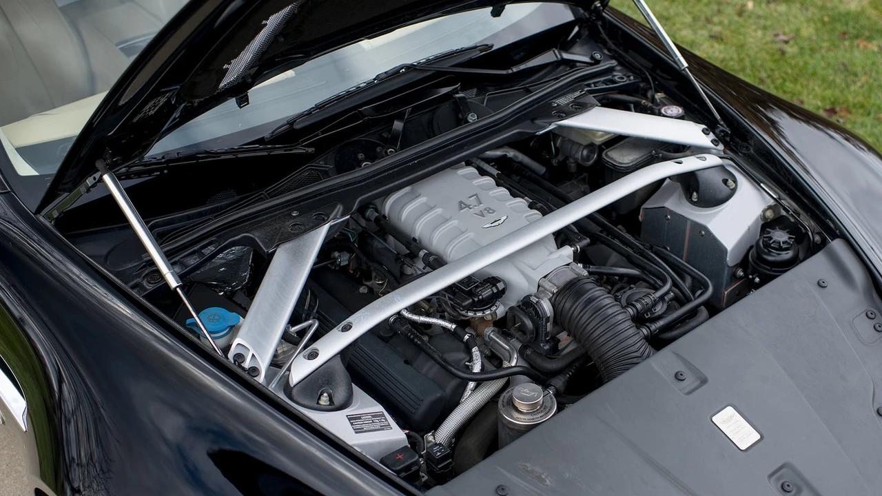 2009 Aston Martin V8 Vantage (2006-2017) - Image 7 of 24