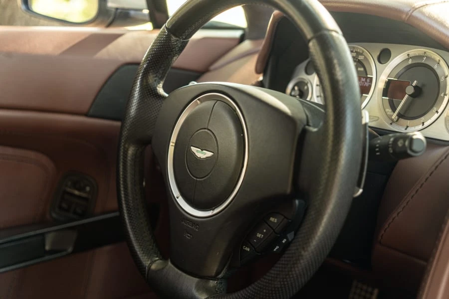 2009 Aston Martin V8 Vantage (2006-2017) - Image 30 of 31