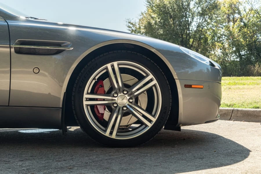 2009 Aston Martin V8 Vantage (2006-2017) - Image 18 of 31